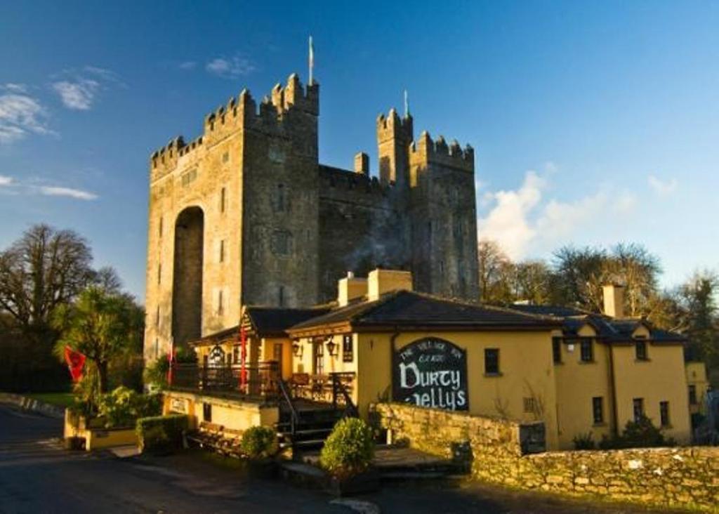 Bunratty Castle Gardens Home Exterior photo
